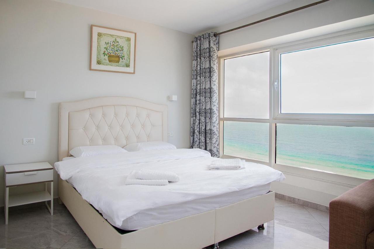 Apartments4You Leonardo 11 Bat Yam Exteriör bild