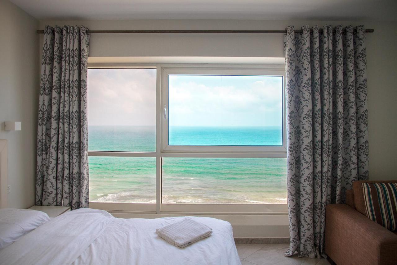 Apartments4You Leonardo 11 Bat Yam Exteriör bild