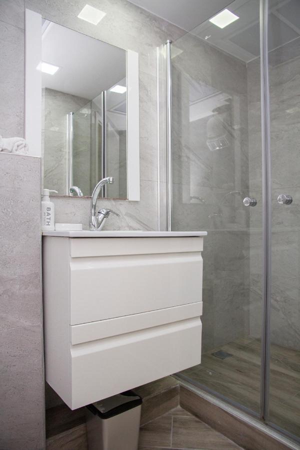 Apartments4You Leonardo 11 Bat Yam Exteriör bild