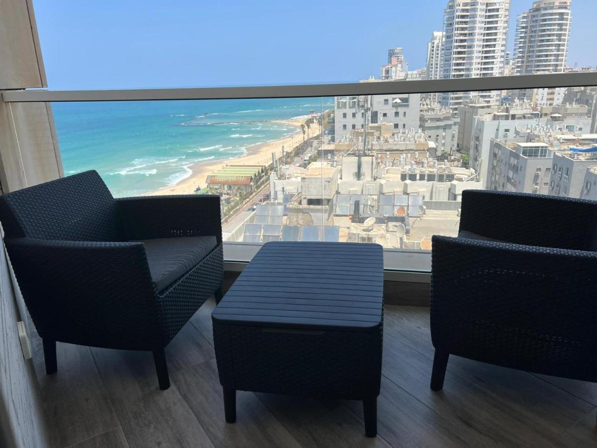Apartments4You Leonardo 11 Bat Yam Exteriör bild